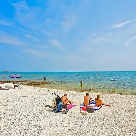 Holiday Camping Kaa Ela.58 Дом отдыха